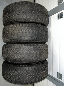 BMW 205/60 R16 (7 foto / 8)