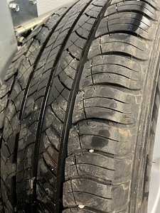 MB 255/55 R18 (5 фото из 9)