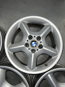 BMW X5 R17 (5 foto / 7)