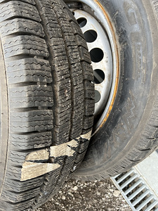 VW T5 205/65 R16 (4 foto / 6)