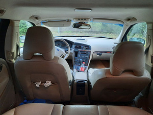 Volvo V70 D5 (6 фото из 6)