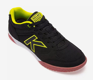 Jalgpallijalatsid Kelme (2 foto / 4)