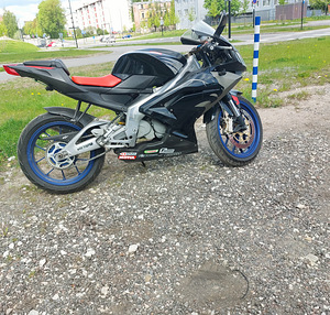 2007 Aprilia RS125 2t full power.Rohelise numbriga. (2 foto / 7)