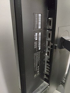 27" Dell UltraSharp U2715H monitor (IPS 2560 x 1440) (2 foto / 2)