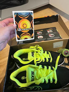 SkatePro Heelys Propel 2.0 / Shoes With Wheels (1 foto / 2)