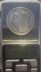 Hõbedased antiiksed USA dollari mündid