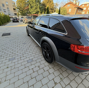 Audi A4 Allroad Quatro 3.0, 176 kW (4 foto / 15)