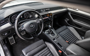 Volkswagen Passat ALLTRACK Facelift mudeliaasta 2018 (9 foto / 14)