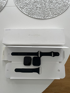 Apple watch series 5 44mm gps (1 foto / 1)