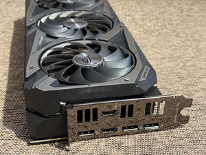 ASUS ROG Strix RTX 3070 8GB (1 foto / 8)