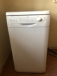 Nõudepesumasin Indesit (2 foto / 5)
