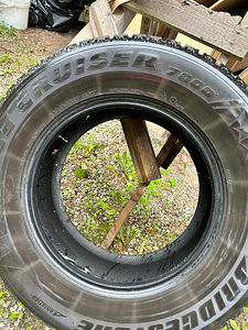 Bridgestone Ice Cruiser 265/65/R17 (1 foto / 3)
