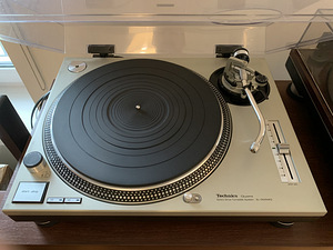 Legendaarne TECHNICS SL-1200MK2 (2 foto / 10)