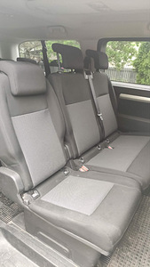 Peugeot Traveller 2017 (9 foto / 9)