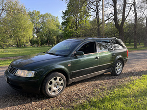 Volkswagen Passat (5 foto / 8)