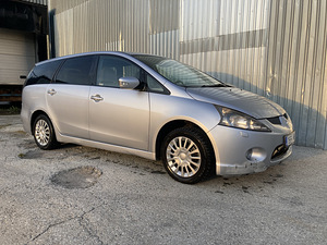Mitsubishi Grandis 2005 (3 foto / 10)