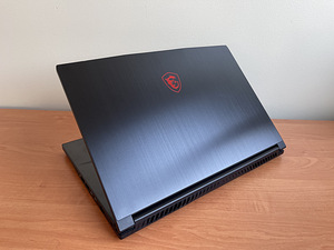 MSI Gaming laptop l i5 10500H l RTX 3060 l 144HZ l 512gb SSD (2 foto / 7)