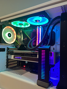 Gaming PC l i7 10700K l RTX 3080 l 16gb DDR4 l 27” 240hz l (3 foto / 7)