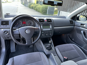 Volkswagen Jetta 2007, 1.9 77kw diisel, esivedu, 264k LS, ÜV (9 foto / 15)