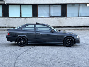 BMW E36 318is kupee 103kw tagavedu manuaal (15 foto / 15)