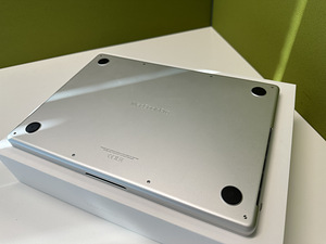 MacBook Pro 14” M3 2023 512gb GARANTIIGA (4 foto / 6)