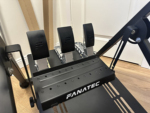 Fanatec CSL DD 8nm simracing roolikomplekt (4 foto / 8)