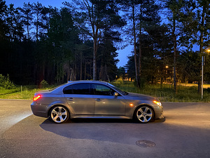 BMW 530d 2008 M-pack Shadowline LCI/CIC (4 foto / 6)