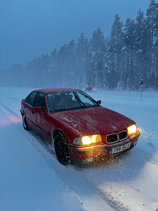 BMW E36 320i 110kw (1 foto / 9)