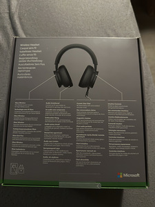 Microsoft Xbox Wireless Headset (1 foto / 2)