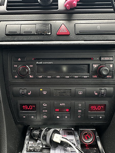 Audi A6C5 avant 2003a. 120kw manual (7 foto / 7)