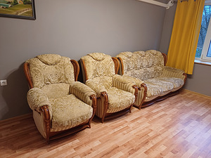 Диван и кресла (1 фото из 10)