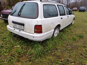 Ford Sierra 1.8td varuosadeks (3 foto / 10)