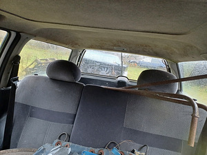 Ford Sierra 1.8td varuosadeks (7 foto / 10)