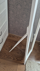 Напольное зеркало (2 фото из 2)
