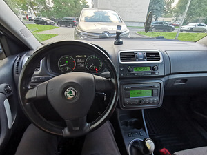 Skoda Fabia Combi (6 foto / 11)