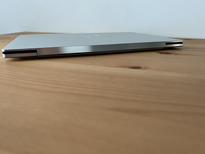 Dell XPS 13 9300, i7-1065G7, 16GB, 1TB SSD, UHD+ (3840x2400) (5 foto / 10)