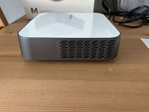ViewSonic M2e Smart Wi-Fi projektor, Nagu uus! (4 foto / 10)
