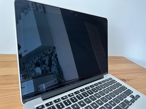 Apple MacBook Pro 13" 2013 / i5 2.4GHz / 4GB RAM / 128GB SSD (2 foto / 10)