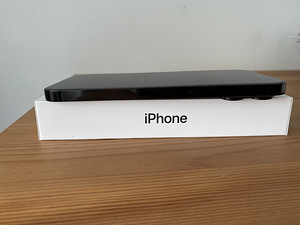 Apple iPhone 14 Pro Max 128GB Space Black (4 foto / 8)