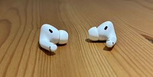 Originaal Apple AirPods Pro With Wireless Charging Case (4 foto / 7)