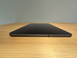 Apple iPad Pro 11 64GB 2018 Wi-Fi + Cellular - Space Gray (6 foto / 8)