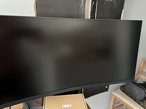 Samsung Odyssey CRG9 49" QLED / 120hz / HDR1000 / Curved (5 foto / 7)