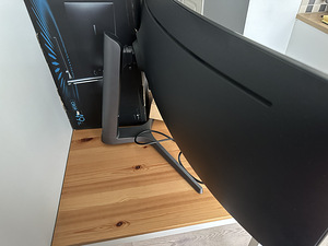 Samsung Odyssey CRG9 49" QLED / 120hz / HDR1000 / Curved (6 foto / 7)