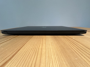 Razer Blade 14 / RTX 3070 / Ryzen 9 5900HX / 165hz QHD (7 foto / 10)