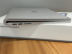 Microsoft Surface Book 3 13.5 (2000 x 3000), i7,16GB GTX1650 (7 foto / 10)