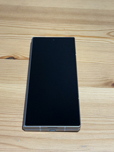 Samsung Galaxy Fold6 1TB (2 фото из 10)