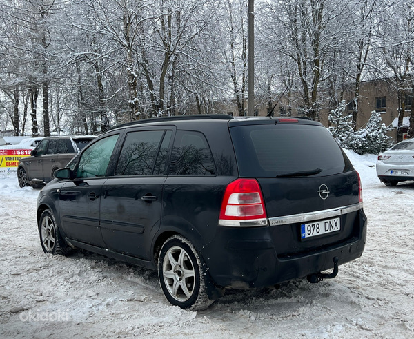 Opel Zafira 1.8L 103kw (фото #8)