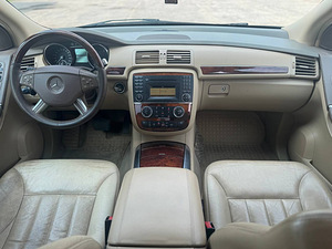 MERCEDES-BENZ R 320 CDI 4MATIC (8 foto / 9)