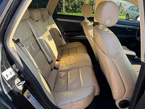 AUDI A4 AVANT (8 foto / 8)