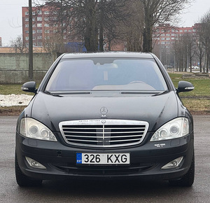 MERCEDES-BENZ S 500 4MATIC